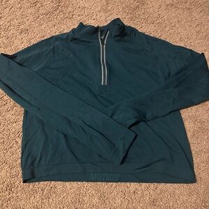 Cropped 3/4 zip up